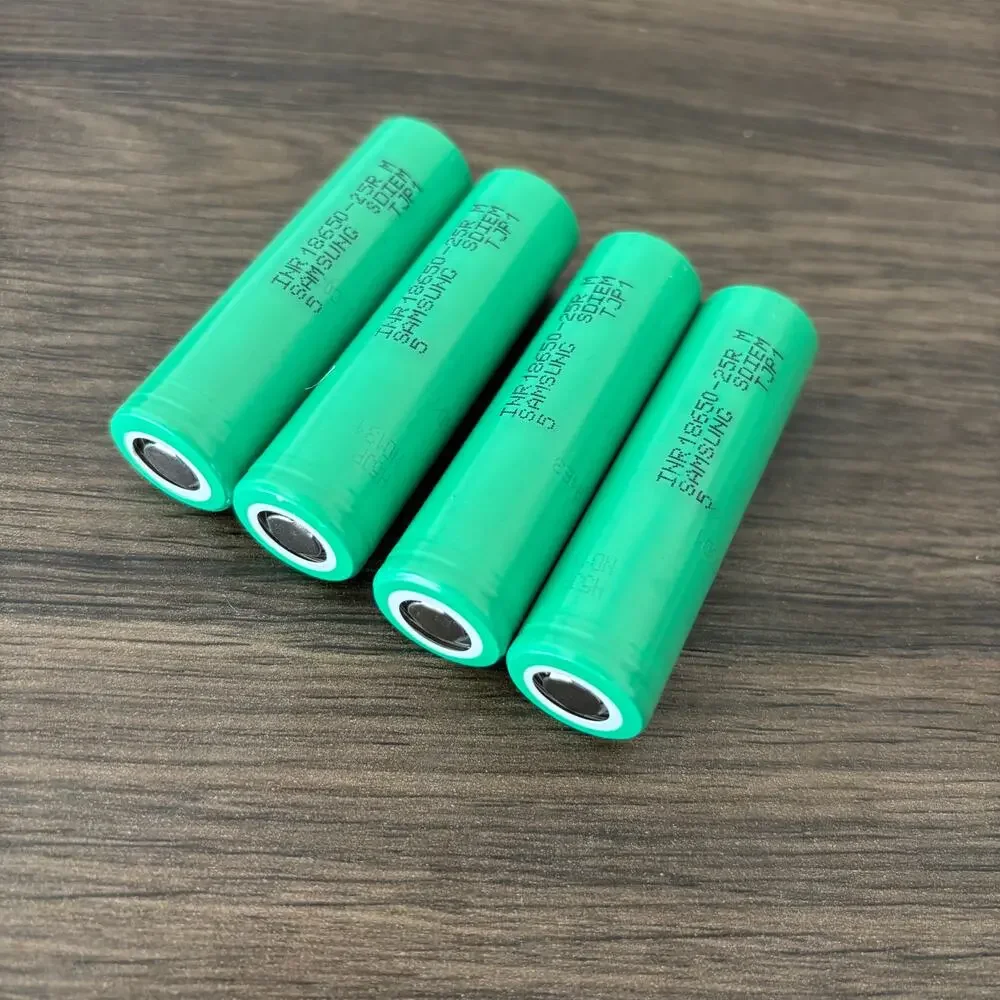 Samsung 18650 Batteries Rechargeable 2500mAH 3.7V Flat Top - Pack of 4